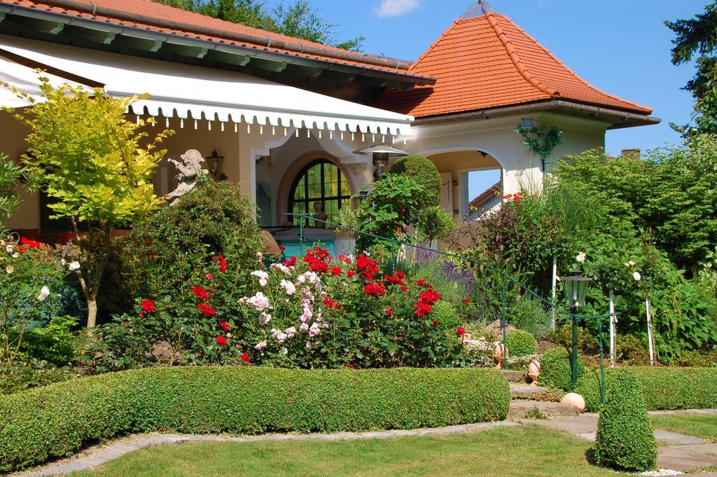 Appartamento Haeusl Im Park Bad Birnbach Esterno foto
